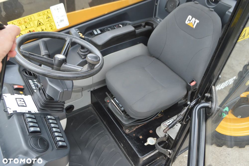 Caterpillar CAT TH 407C *2015* - 16