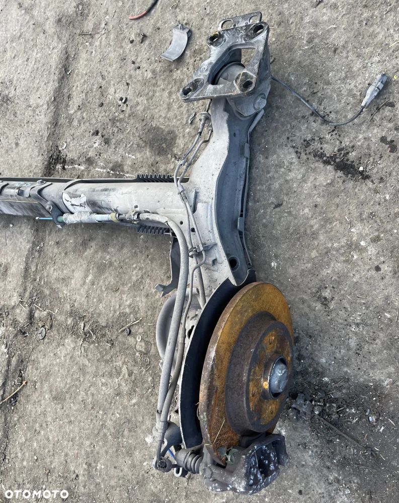 Belka tył Citroen C4 PICASSO I 1.6 EHDI - 3