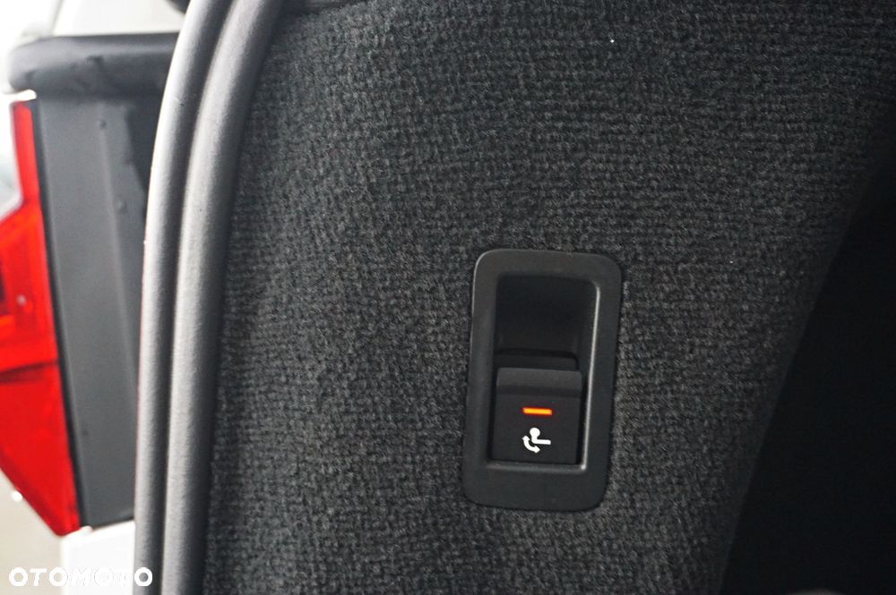 Audi A6 Allroad - 12