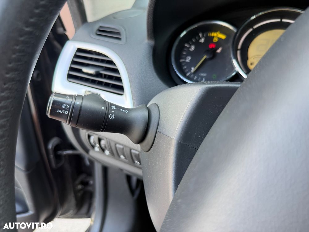 Renault Megane - 25