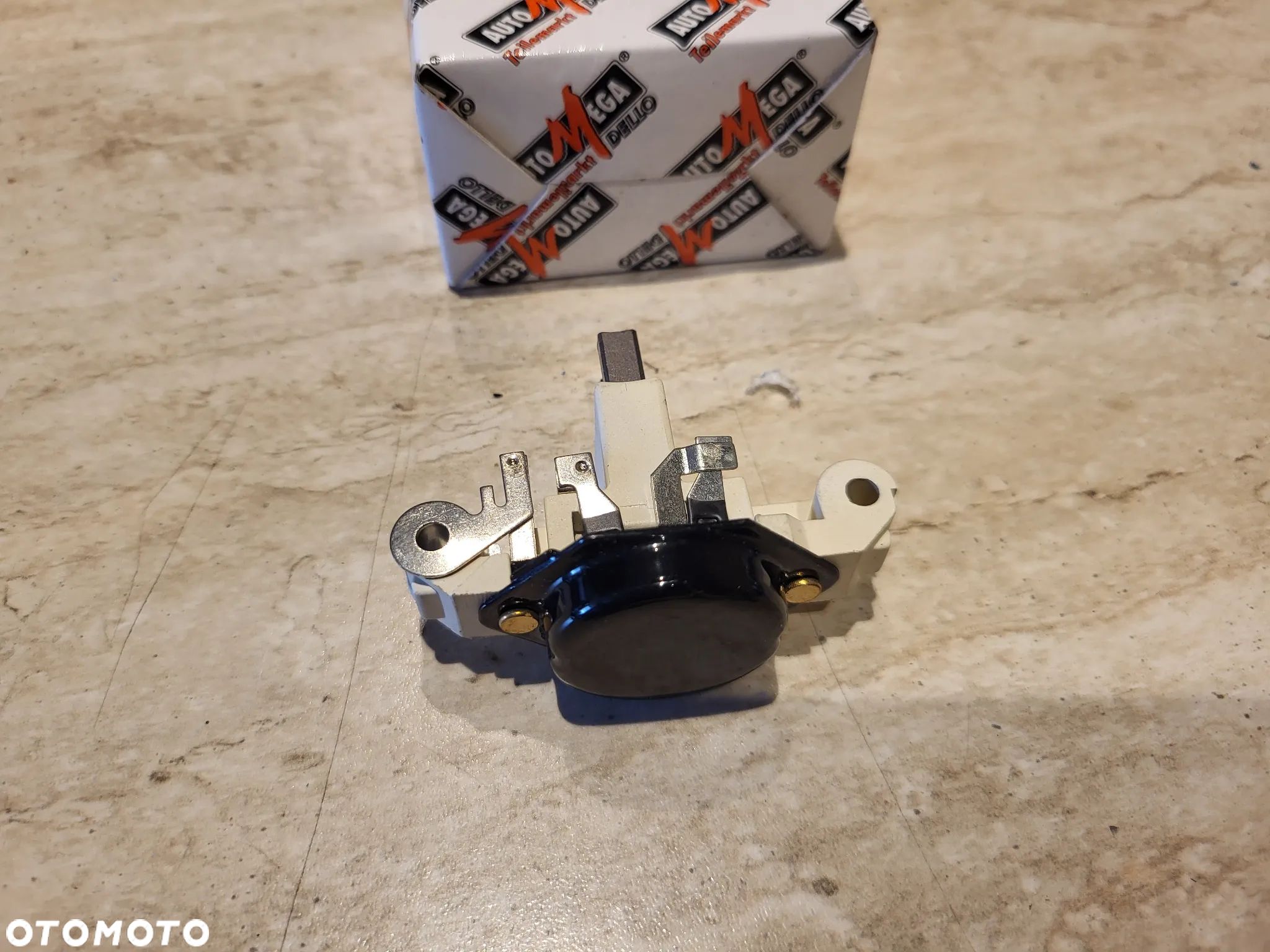 REGULATOR NAPIĘCIA VAG MERCEDES 124 (C124), E T-MODEL (S210), E (W210); AUDI 80 B4; FORD FIESTA IV; OPEL ASTRA F CLASSIC; SKODA FELICIA I, FELICIA II, OCTAVIA I 1.0-3.0D 03.87-12.10 - 1