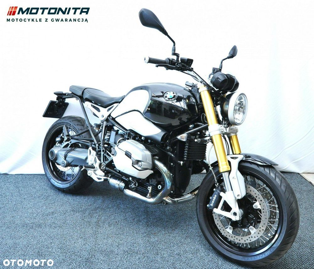 BMW R - 1