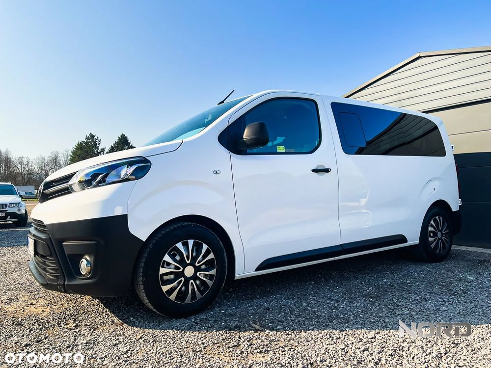 Toyota ProAce Kombi D-4D Medium 2,8t - 5
