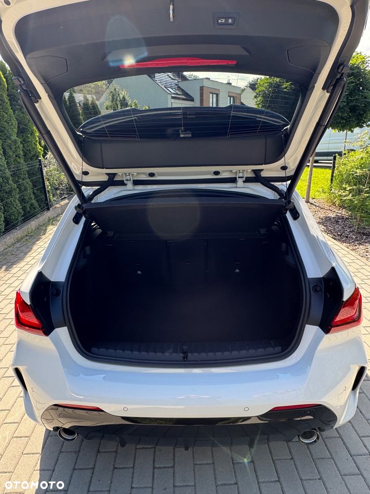 BMW Seria 1 120d xDrive M Sport - 8