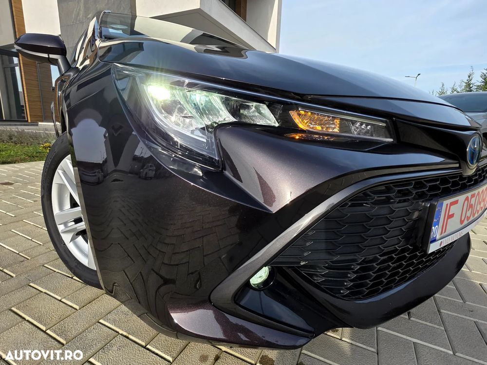 Toyota Corolla 1.8 Hybrid Touring Sports Business Edition - 9