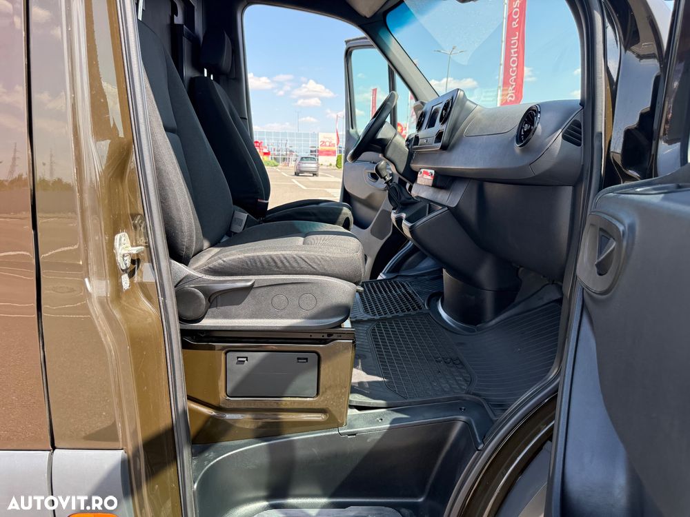Mercedes-Benz Sprinter - 31