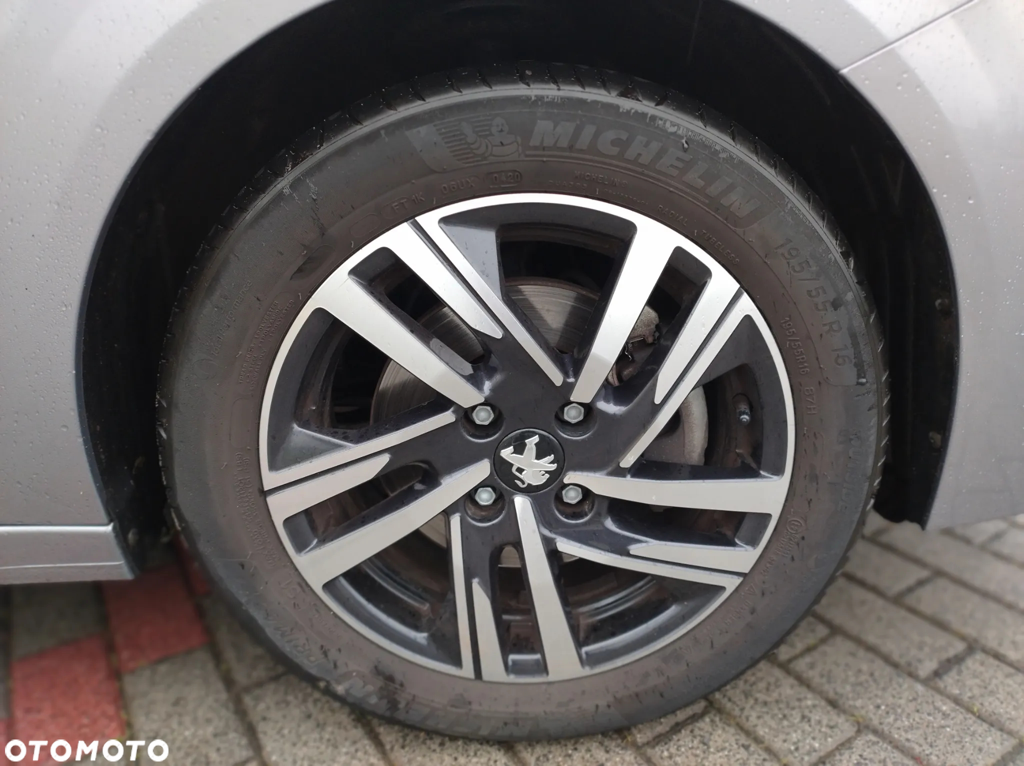 Peugeot 208 PureTech 100 Allure - 20