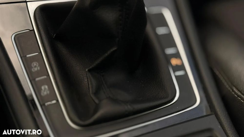 Volkswagen Golf 2.0 TDI 4Motion (BlueMotion Technology) Highline - 25