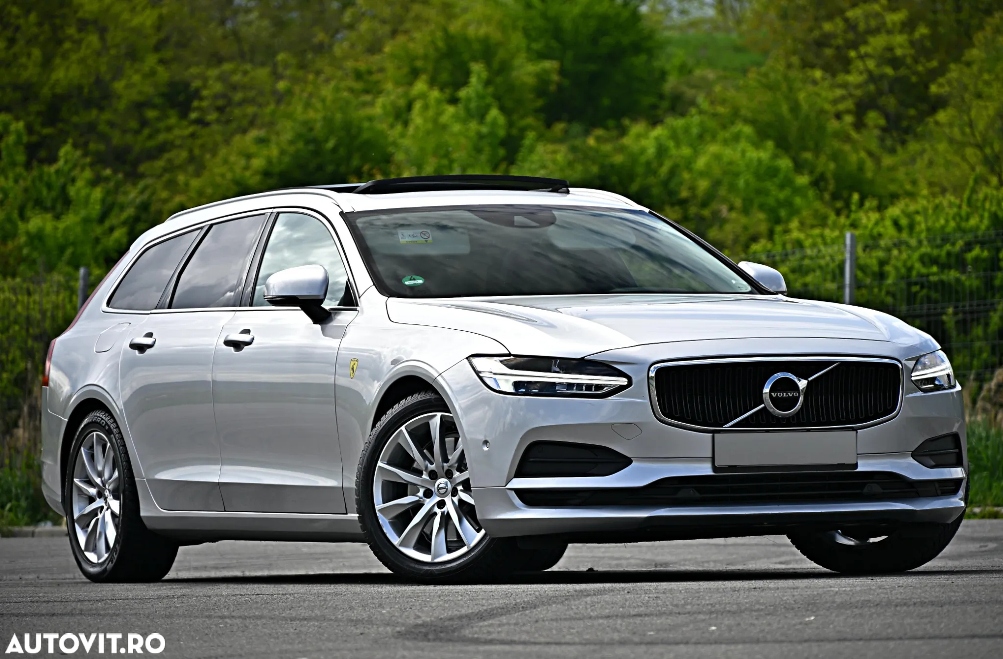 Volvo V90 D5 AWD Geartronic Momentum - 11