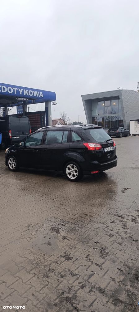 Ford Grand C-MAX - 3