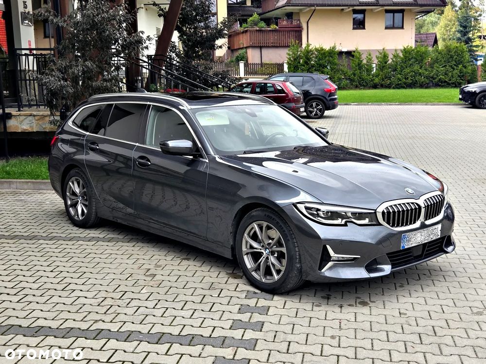 BMW Seria 3 320d xDrive Luxury Line sport - 4