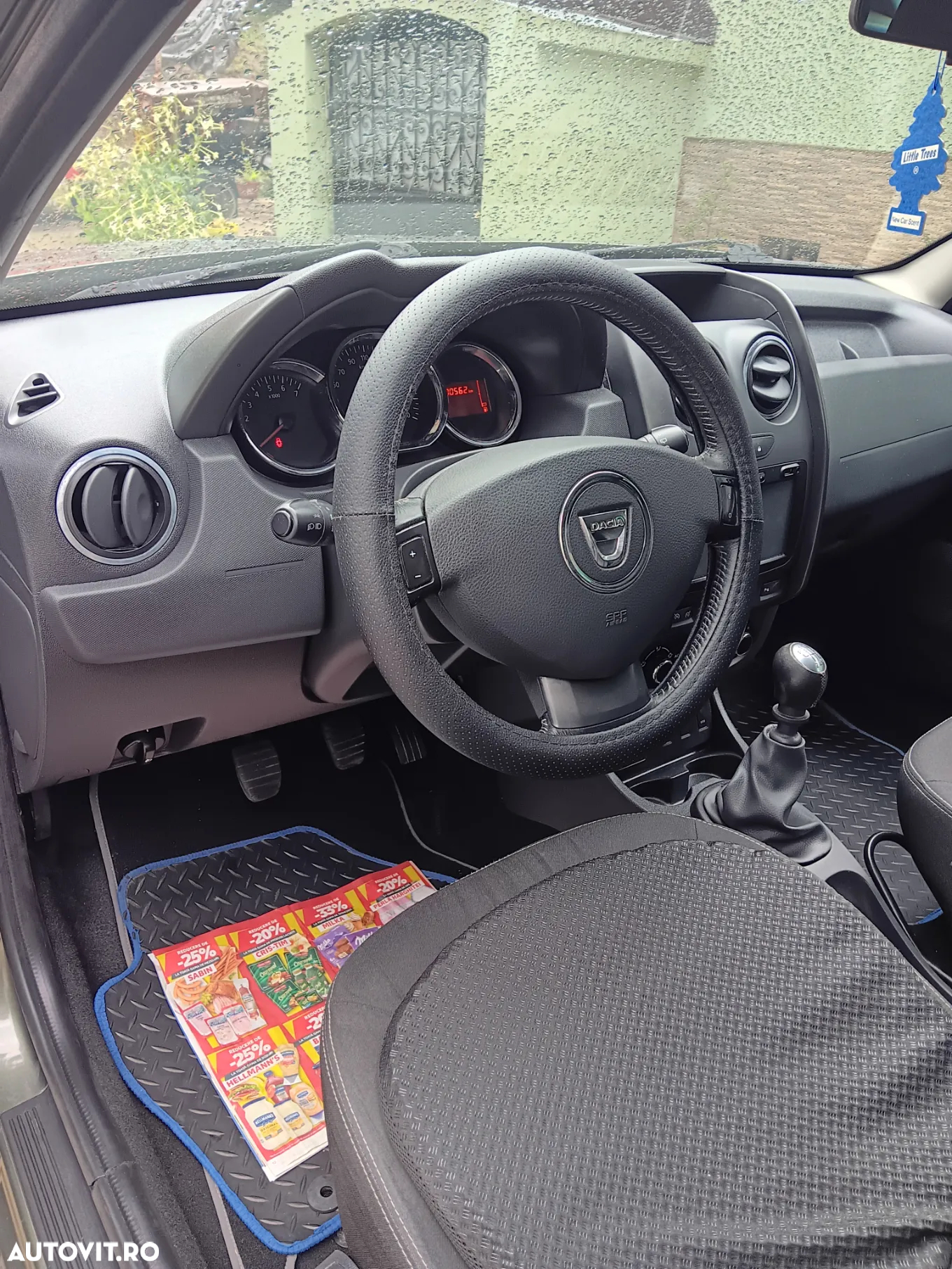 Dacia Duster 1.5 dCi 4x2 Laureate - 10