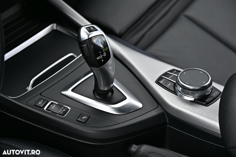 BMW Seria 1 120d xDrive Sport-Aut. M Sport - 33