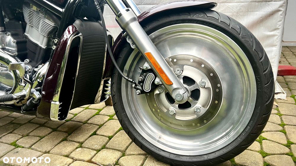 Harley-Davidson V-Rod Street Rod - 16