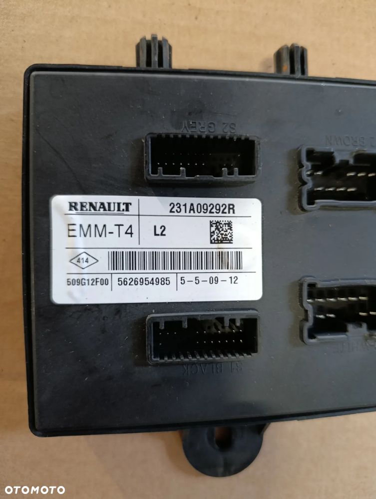 RENAULT CLIO IV 4 MODUŁ STEROWNIK EMM 231A09292R - 2