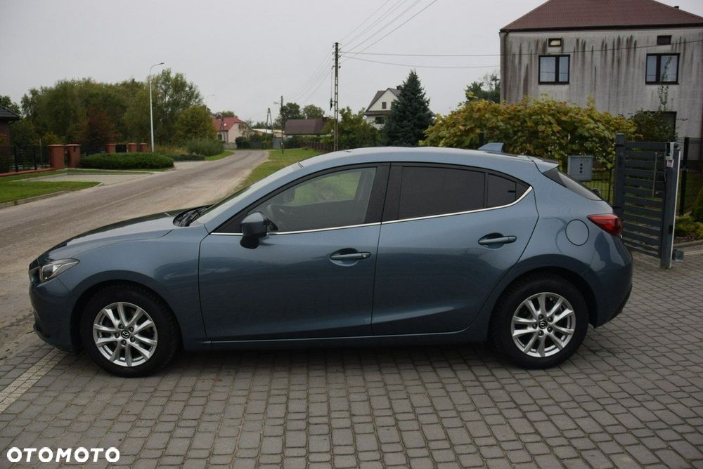 Mazda 3 - 8