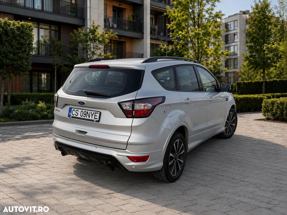Ford Kuga - 5