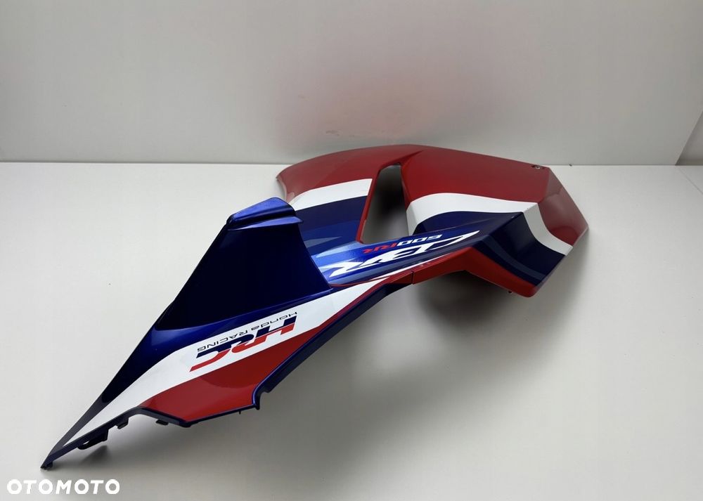 Prawa boczna owiewka bok Honda CBR 600RR PC69 2024- Oryginał - 13