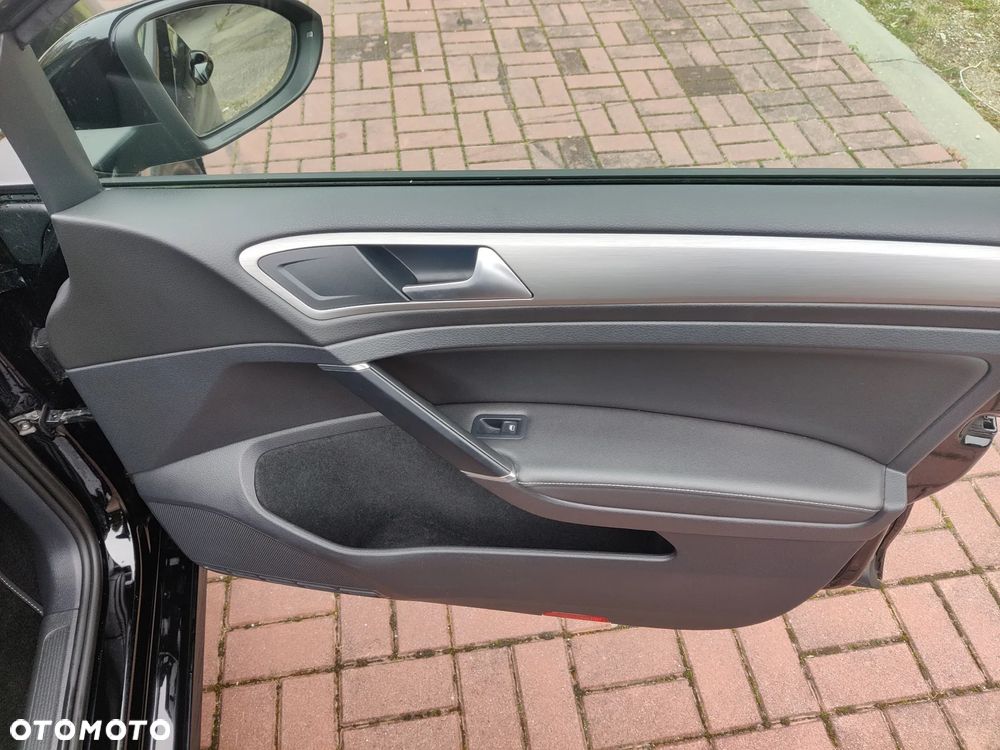 Volkswagen Golf Variant 1.6 TDI BlueMotion Technology DSG Comfortline - 25