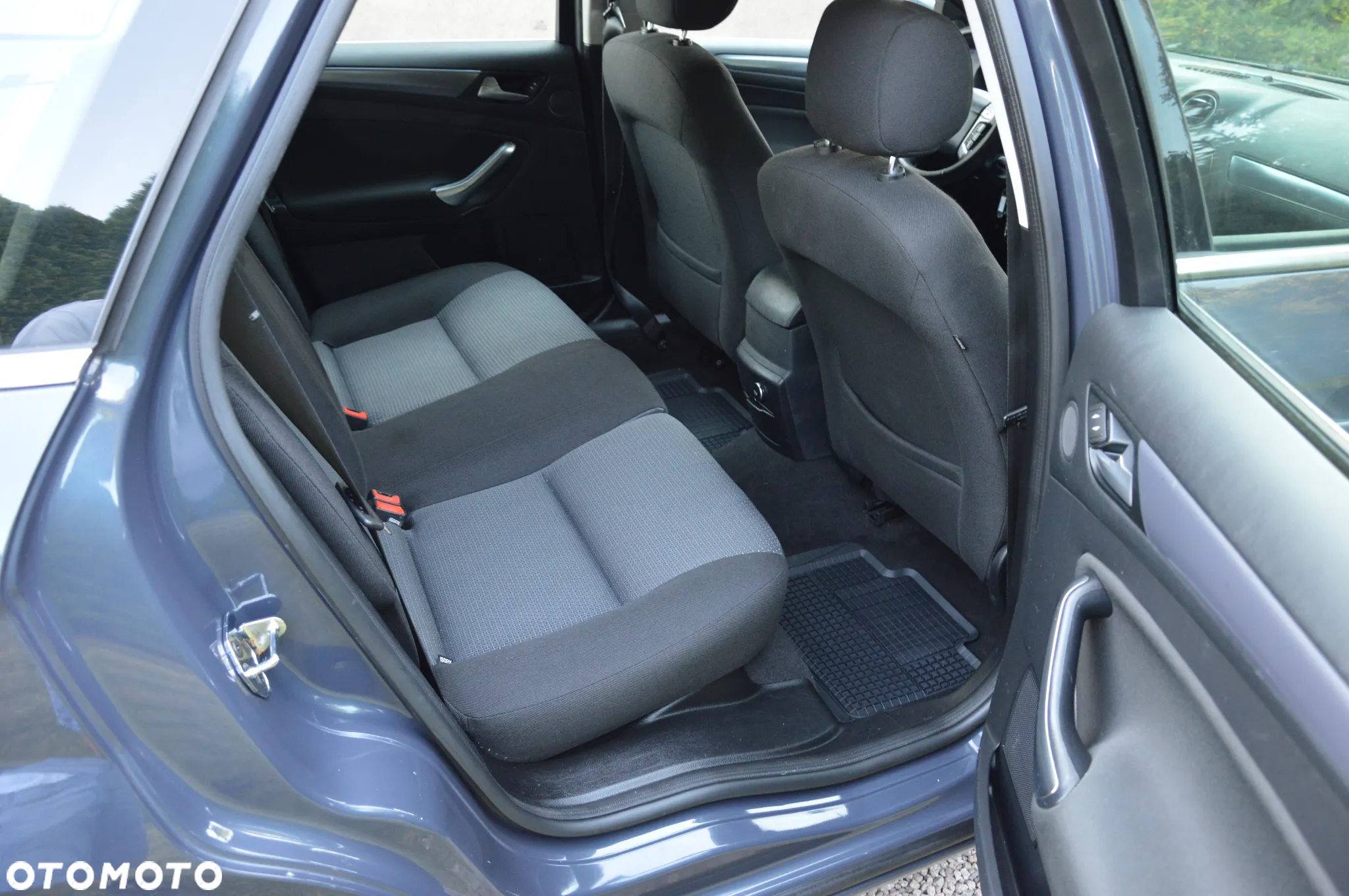 Ford Mondeo - 28