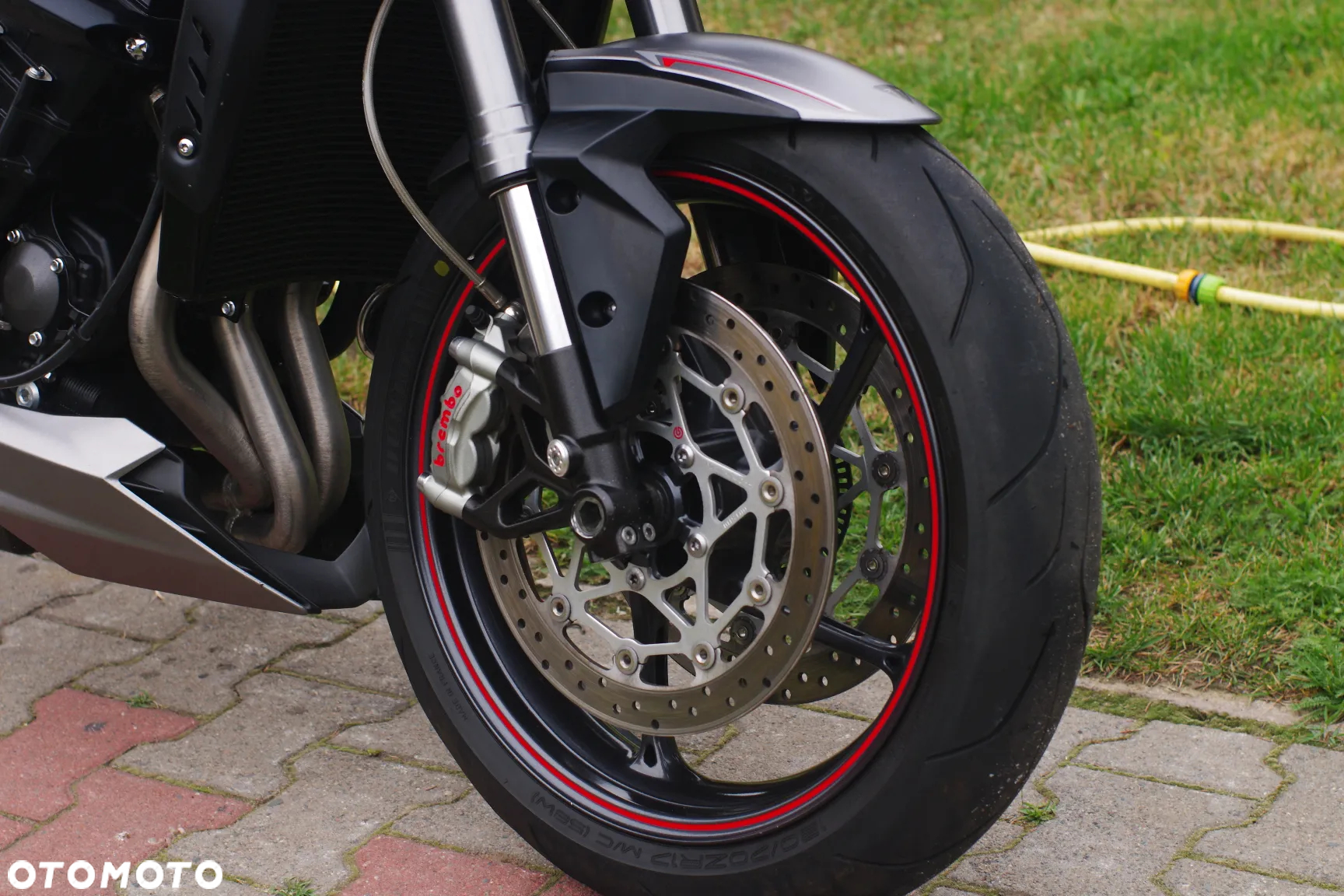 Triumph Street Triple - 11