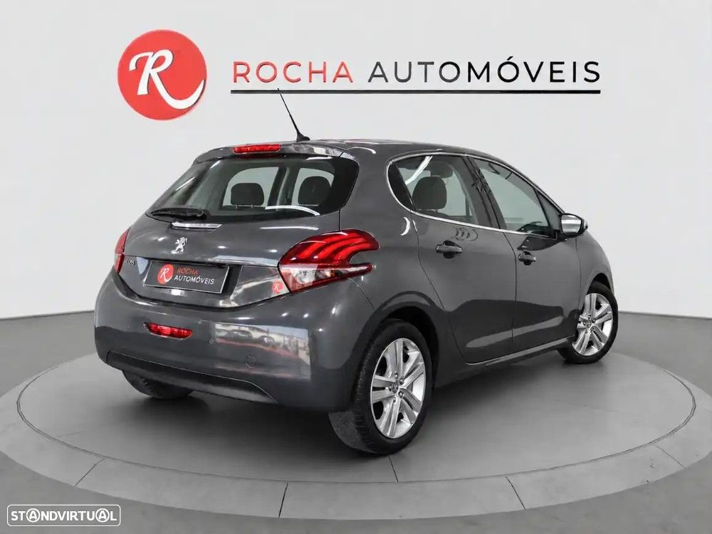 Peugeot 208 1.2 PureTech Allure - 8
