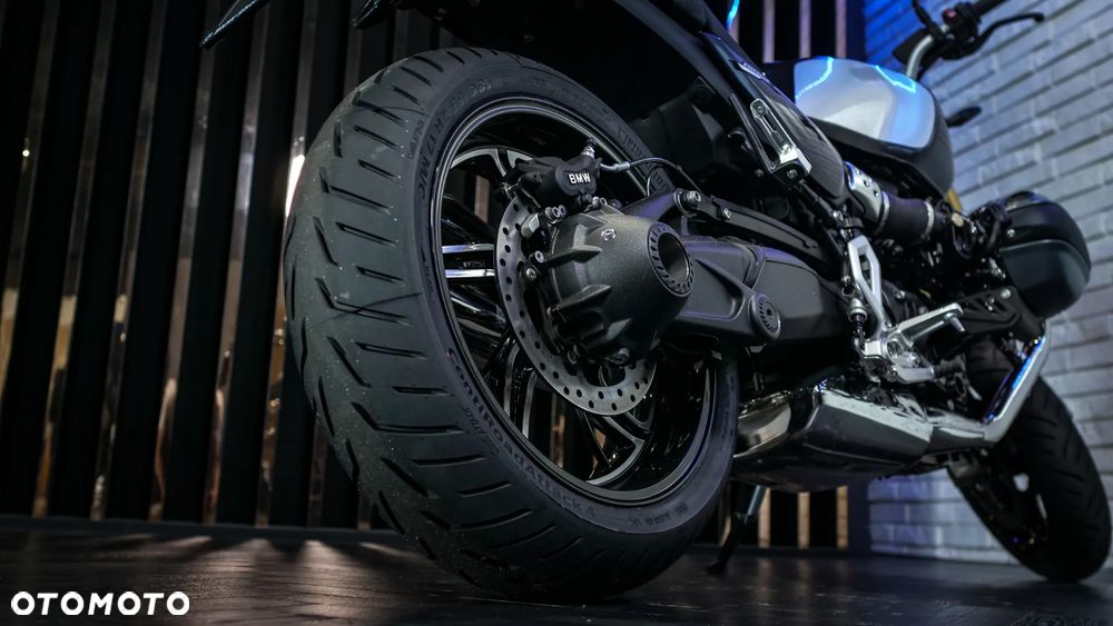 BMW R - 6