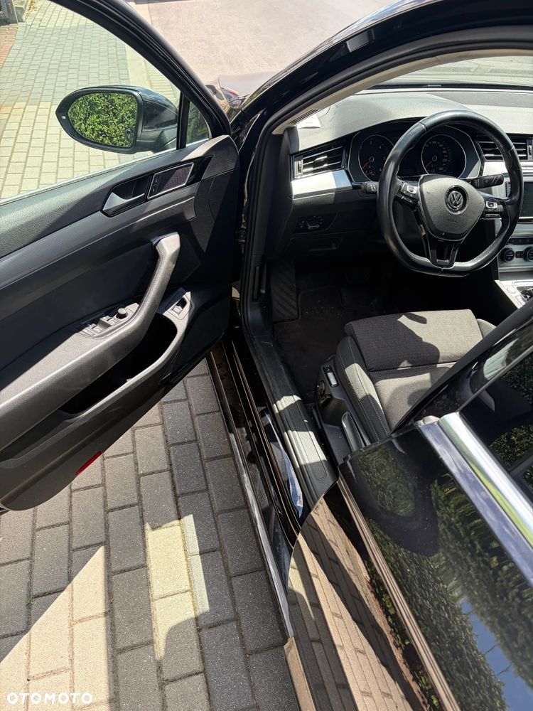 Volkswagen Passat 2.0 TDI (BlueMotion Technology) DSG Comfortline - 14