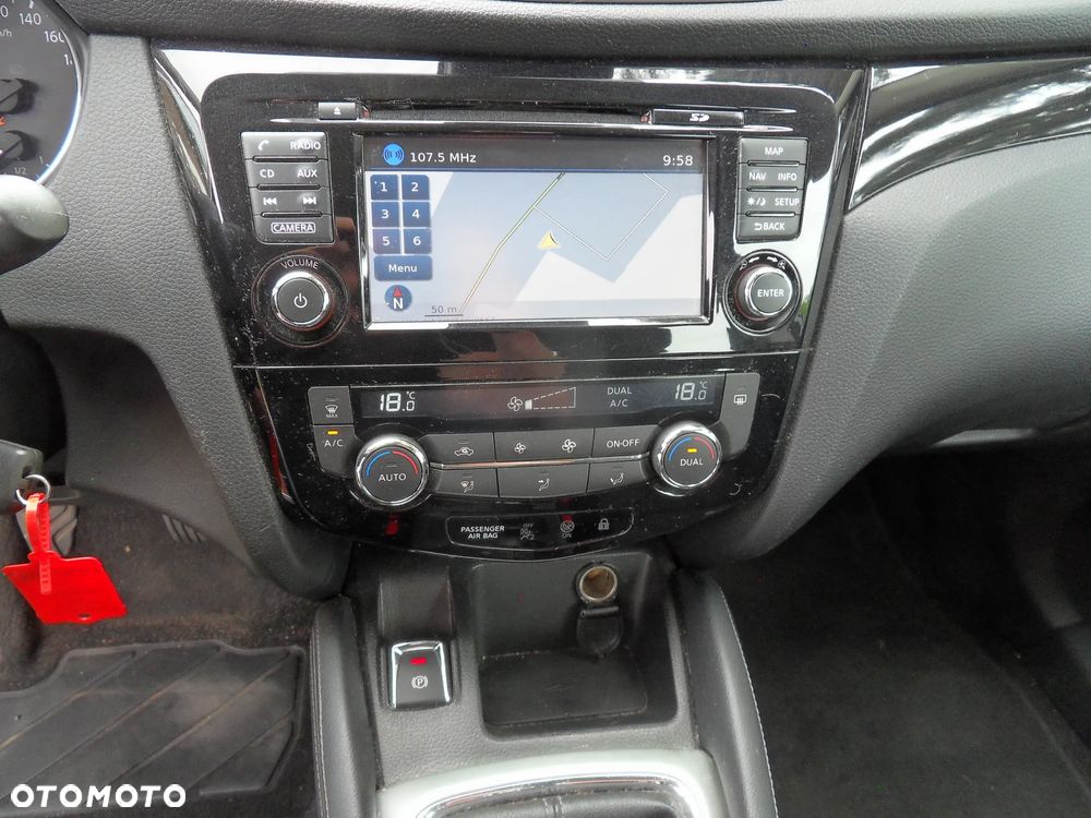 Nissan Qashqai 1.5 dCi DPF visia - 22