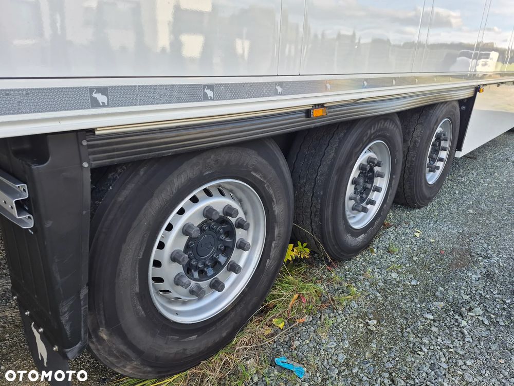 Schmitz Cargobull SKO24 SCB S3 - 12