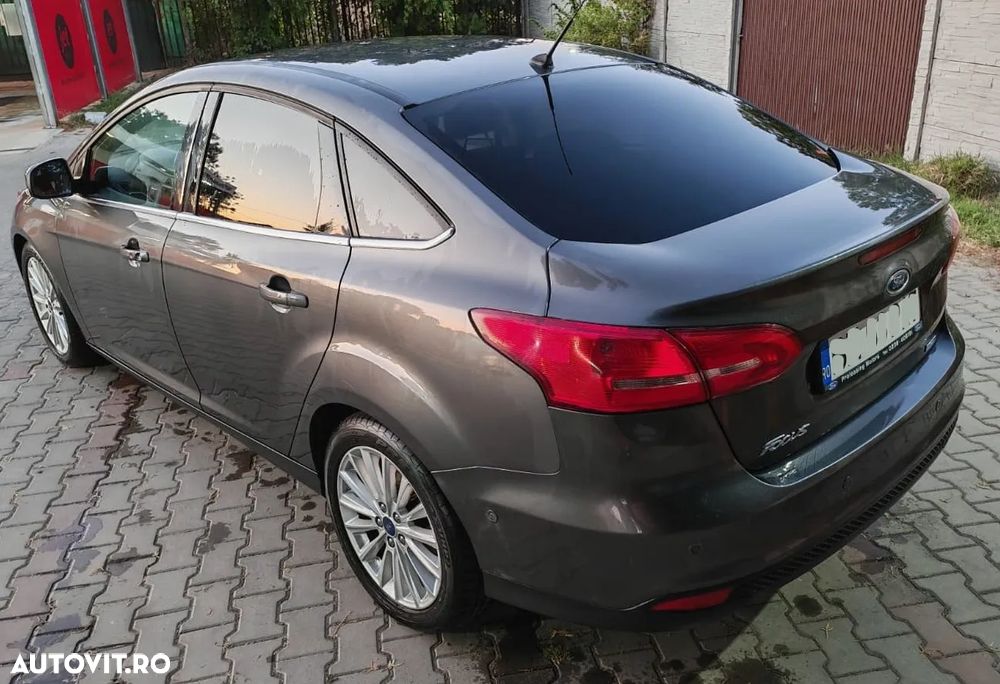 Ford Focus 1.5 Ecoboost Titanium - 6