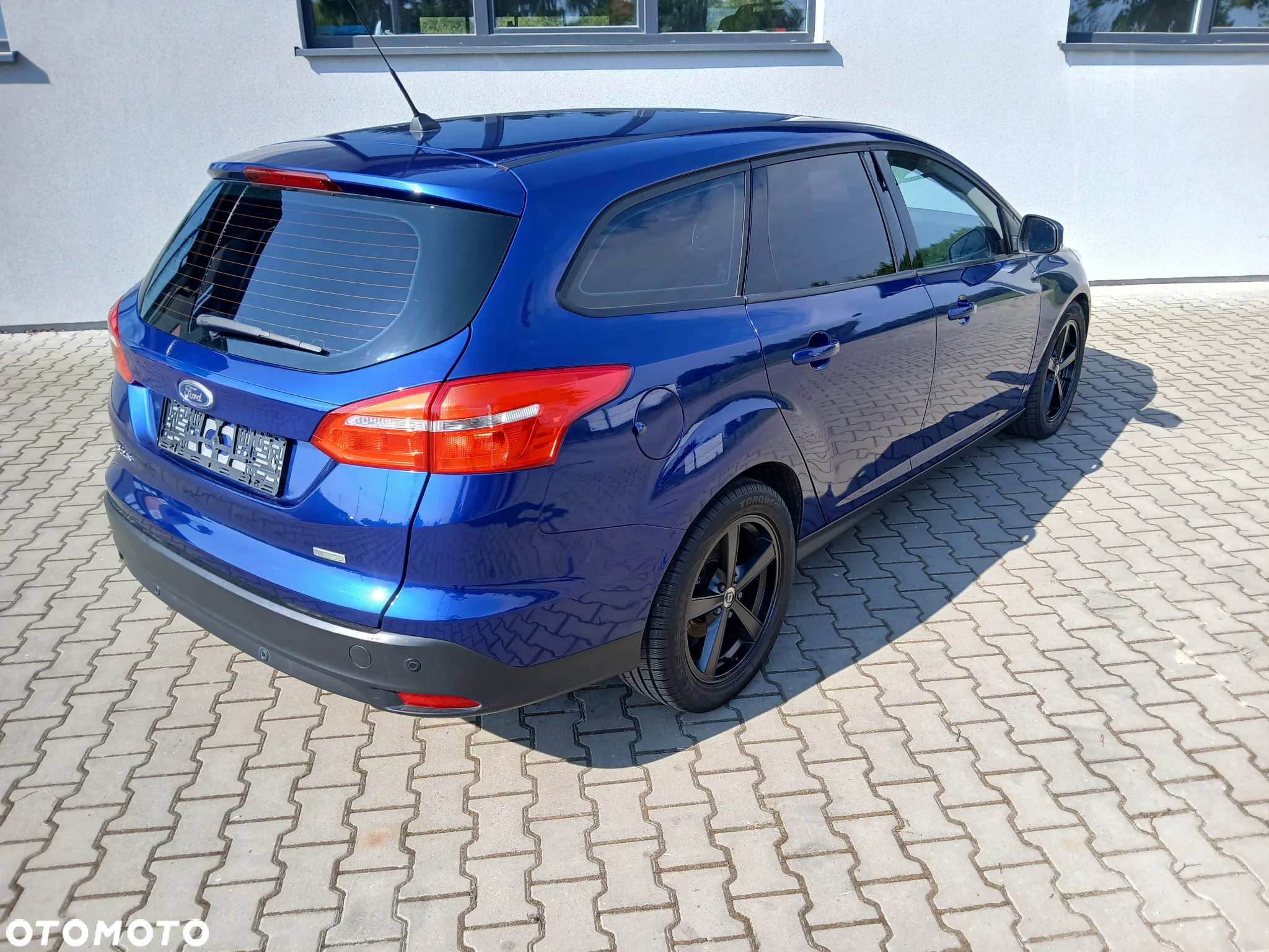 Ford Focus 1.0 EcoBoost Hybrid TITANIUM - 3