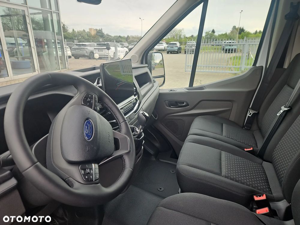 Ford Transit - 9
