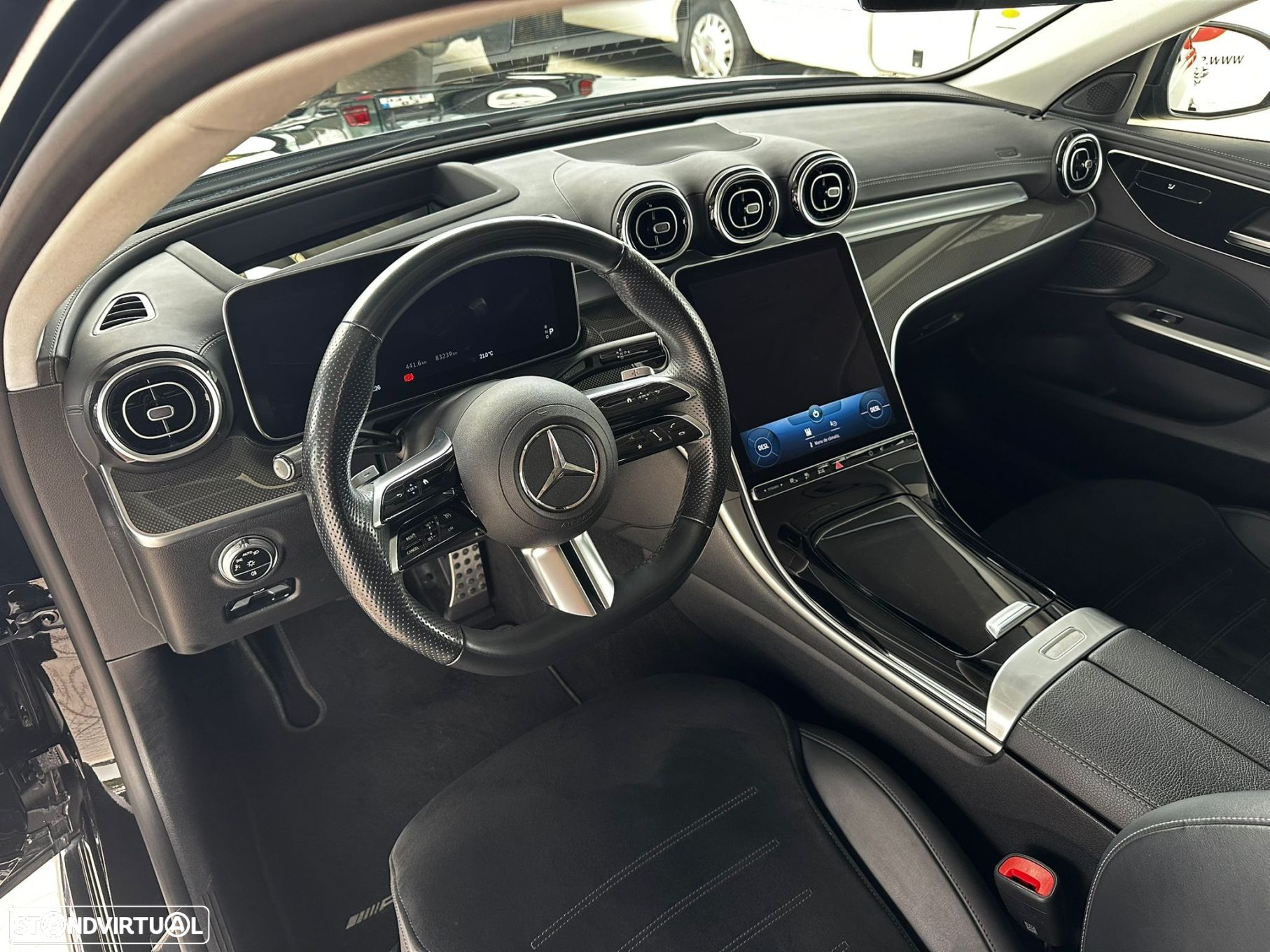 Mercedes-Benz C 300 e AMG Line - 14