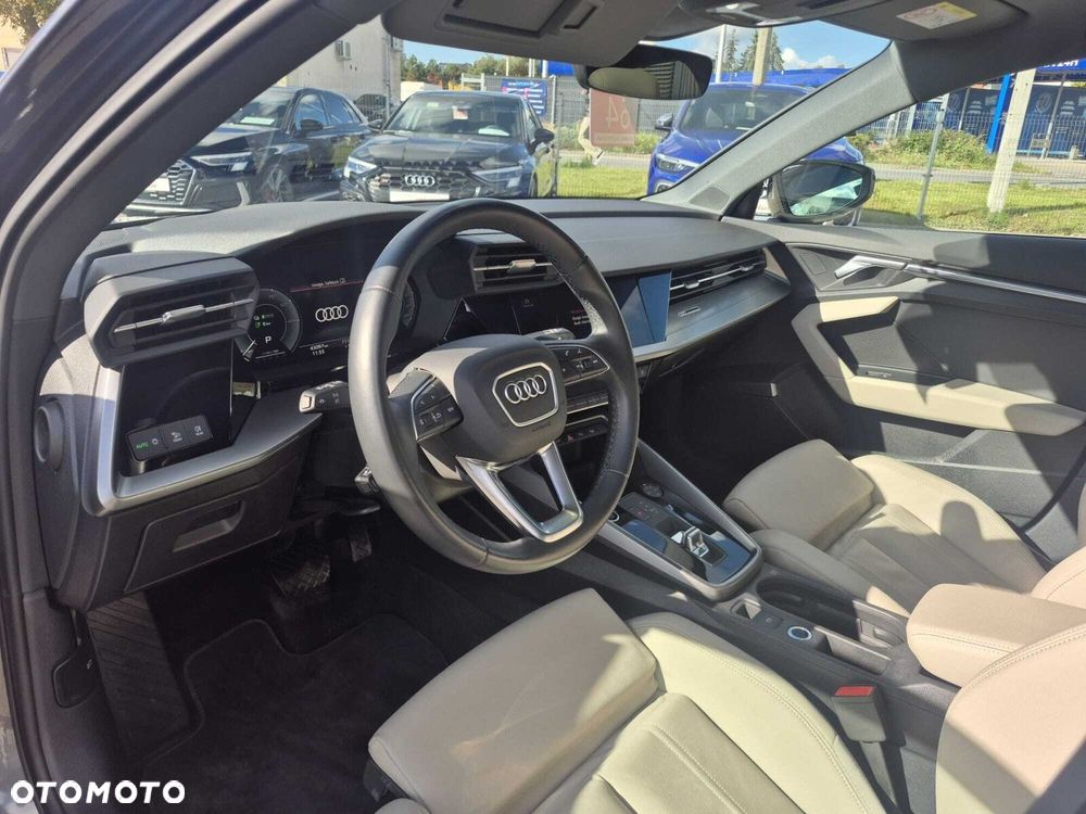 Audi A3 Sportback - 12