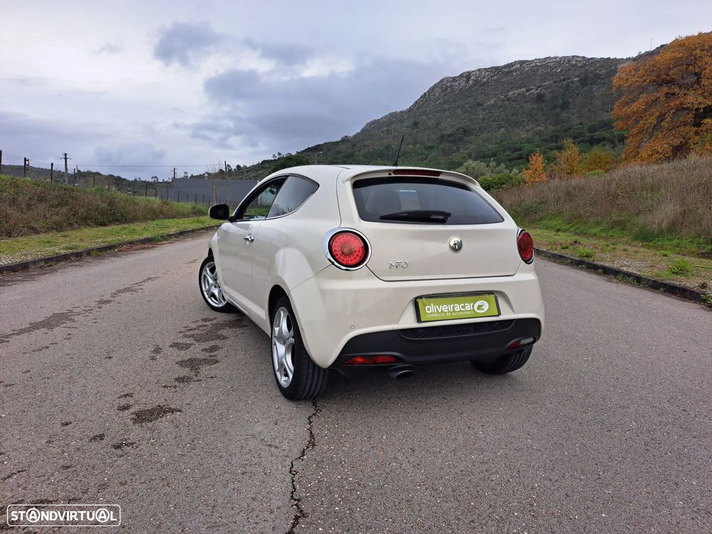 Alfa Romeo MiTo 1.3 JTD Distinctive - 28