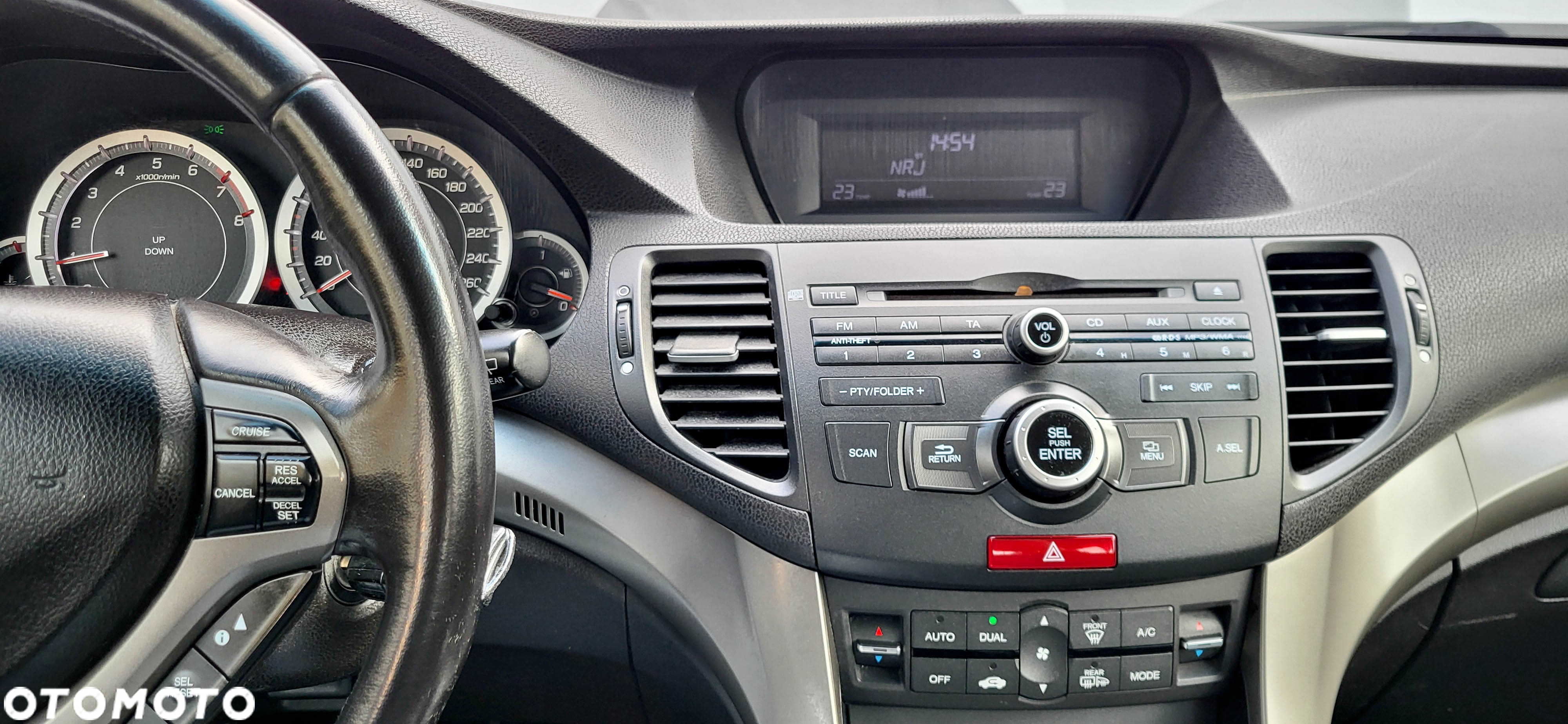 Honda Accord 2.0 Elegance - 22