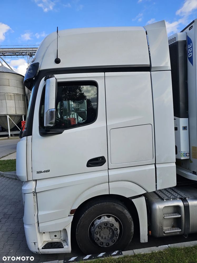 Mercedes-Benz Actros - 12