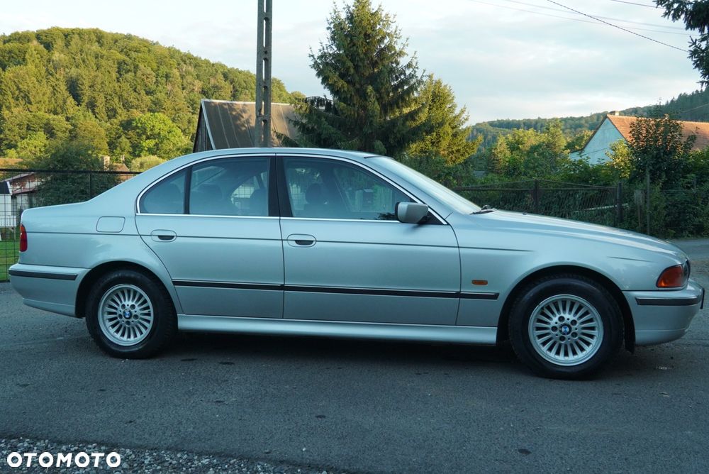 BMW Seria 5 - 8