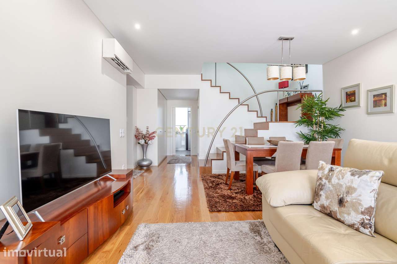 T2 Duplex na Senhora da Hora – Como Novo! - Grande imagem: 5/43