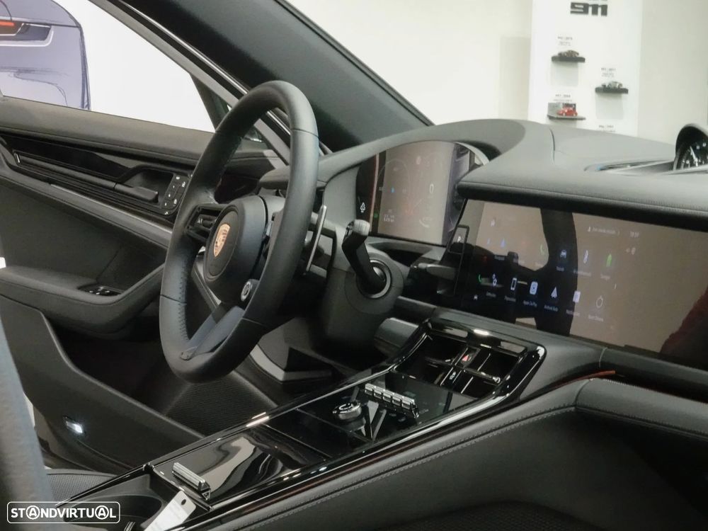 Porsche Panamera - 4