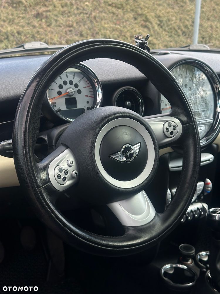 MINI Cooper Standard - 8