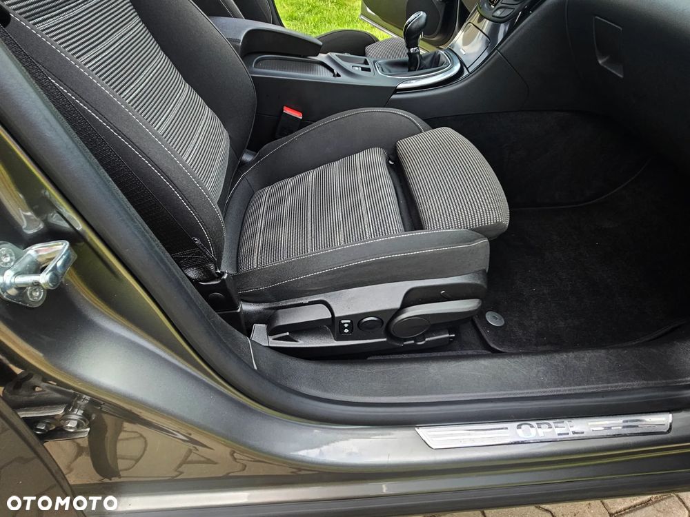 Opel Insignia 2.0 Business Innovation - 28