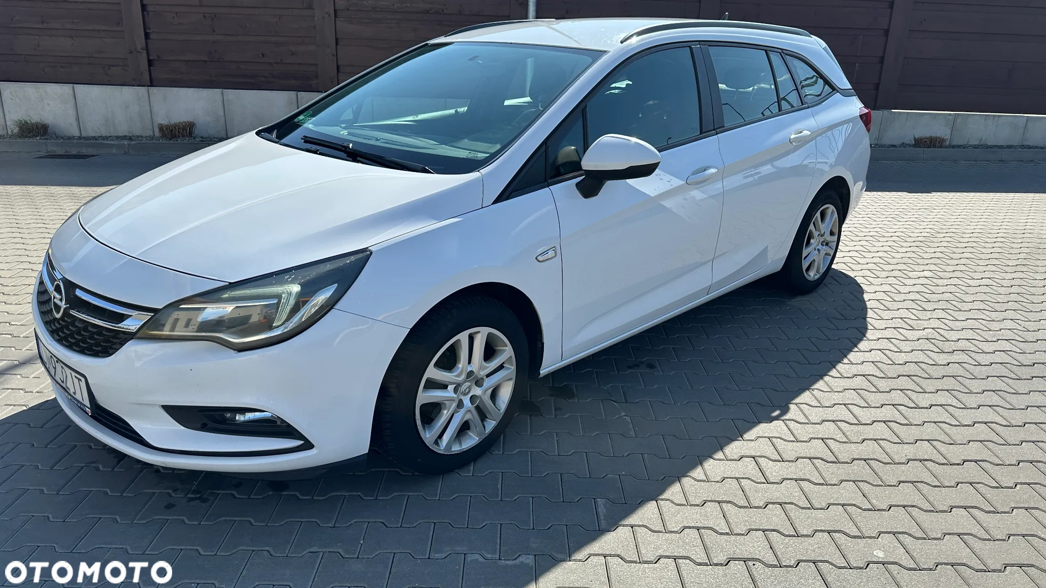 Opel Astra 1.6 D (CDTI) Sports Tourer Business - 2