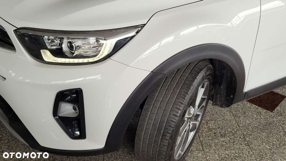 Kia Stonic - 5