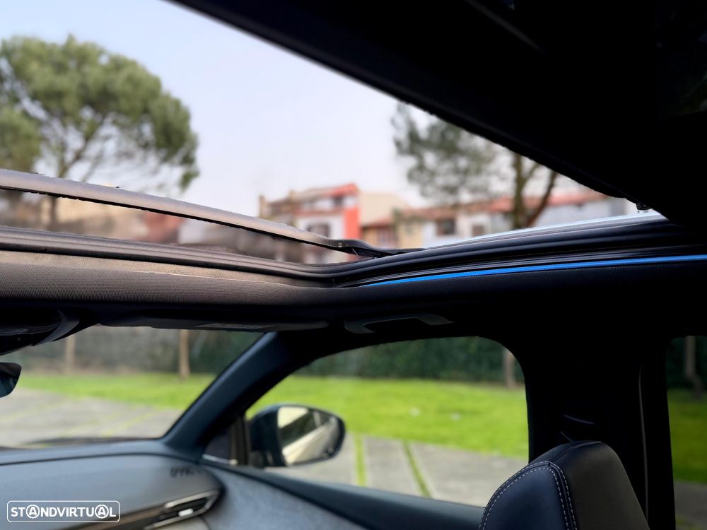 Peugeot 3008 1.6 Hybrid4 GT Pack e-EAT8 - 17