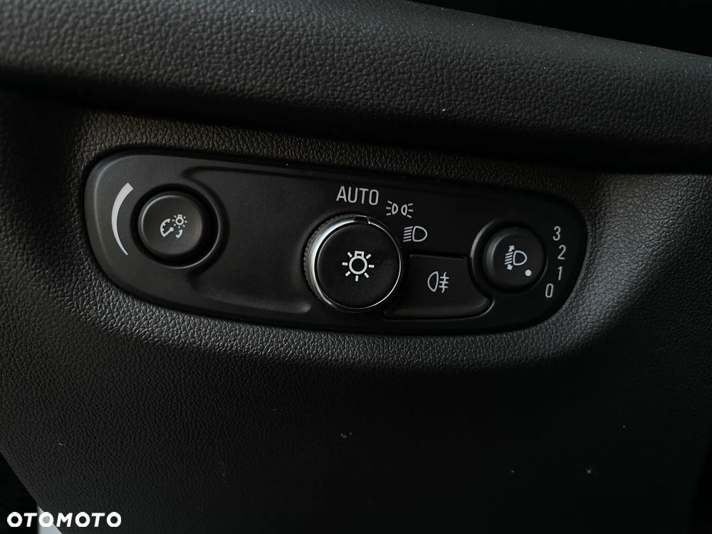 Opel Insignia 1.5 T Elite S&S - 22