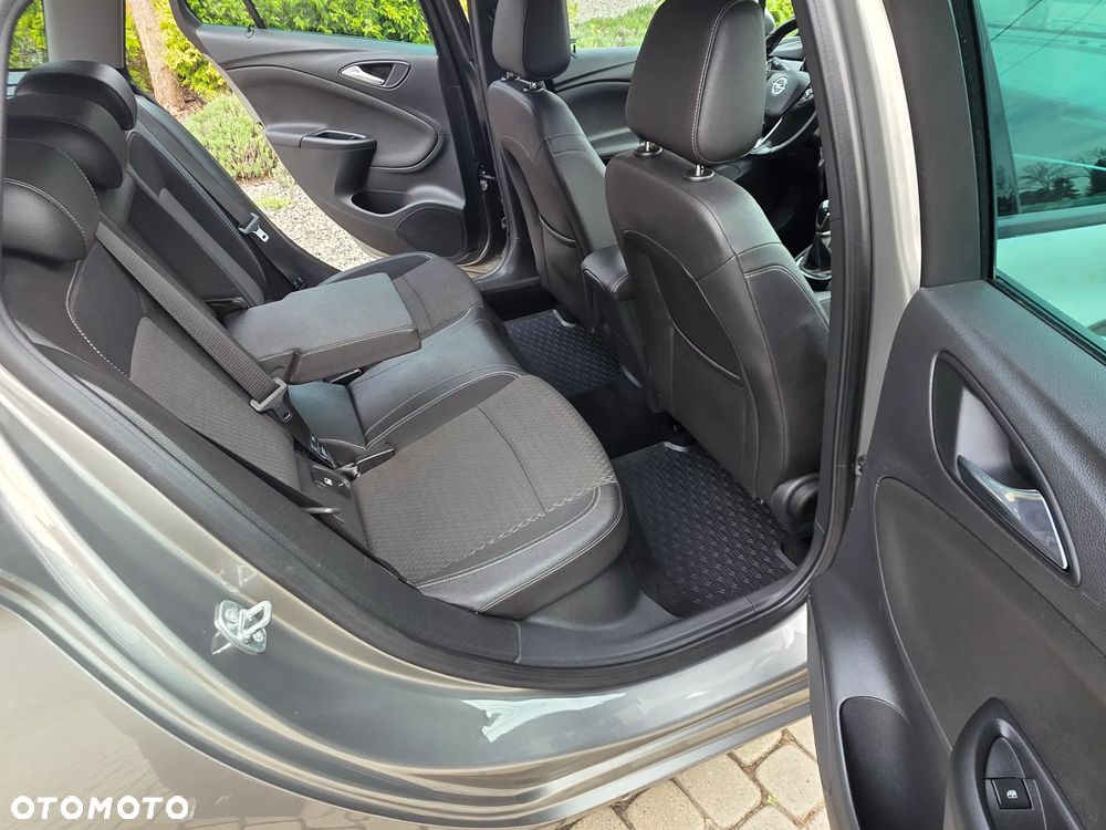 Opel Astra 1.4 Turbo Innovation - 18