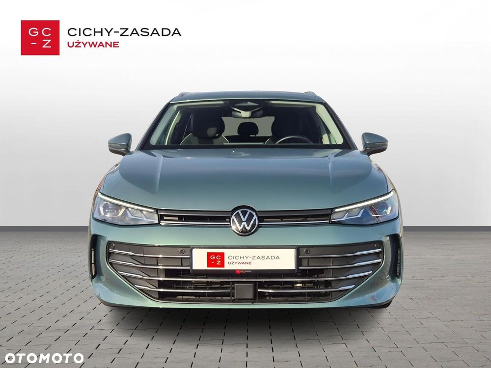 Volkswagen Passat - 8