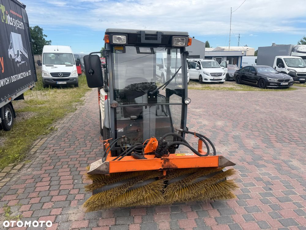 Hako citytrac 4200 zamiatarka solarko piaskarka 4x4 - 2